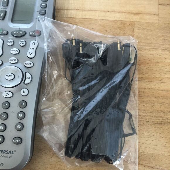 New Master Control RFS200 Universal Remote PowerPak MasterControl + PowerBlaster - Picture 3 of 7